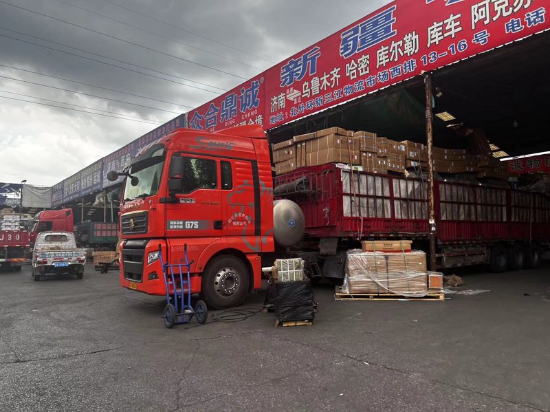 零担物流行业的转型升级：抓住机遇，迎接挑战